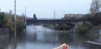 Наводнение на булевард в София