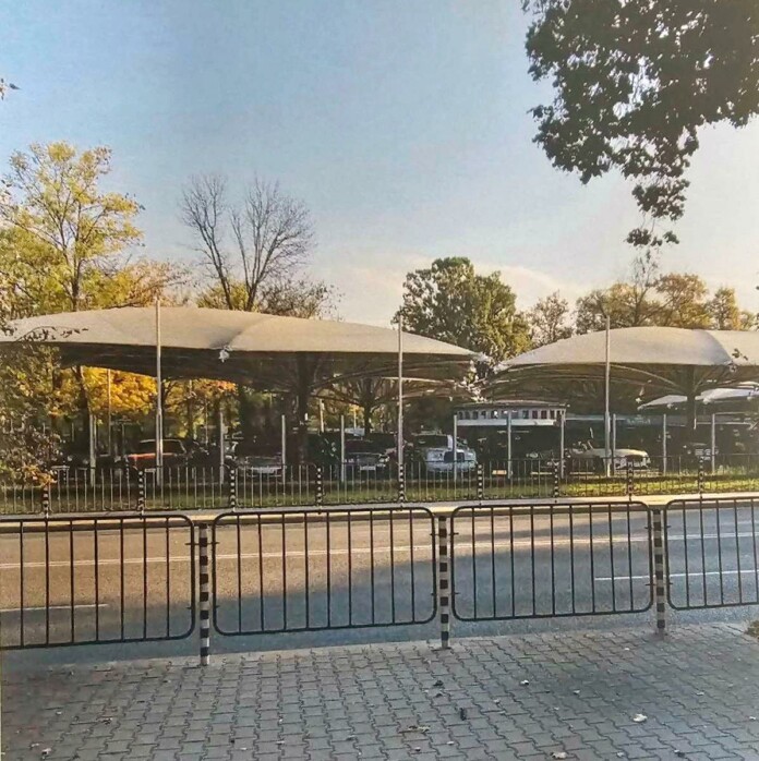 Незаконните конструкции в Борисовата градина