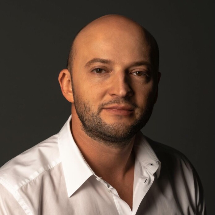 Олег Невзоров Олег Невзоров