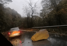 Падналата скална маса