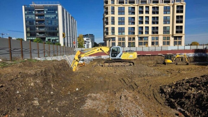 Строежът Строежът