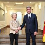 Мицкоски: Няма да впиша българите в Конституцията без гаранции от ЕС и България Християн Мицкоски и Урсула фон дер Лайен