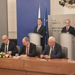 Дават 10 млн. лв. за 35 зарядни станции за електромобили на жп гарите в страната Подписването на меморандума