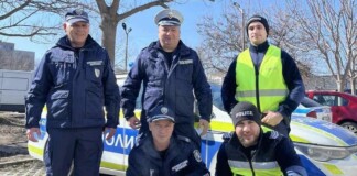 Полицаите и кучето Цезар