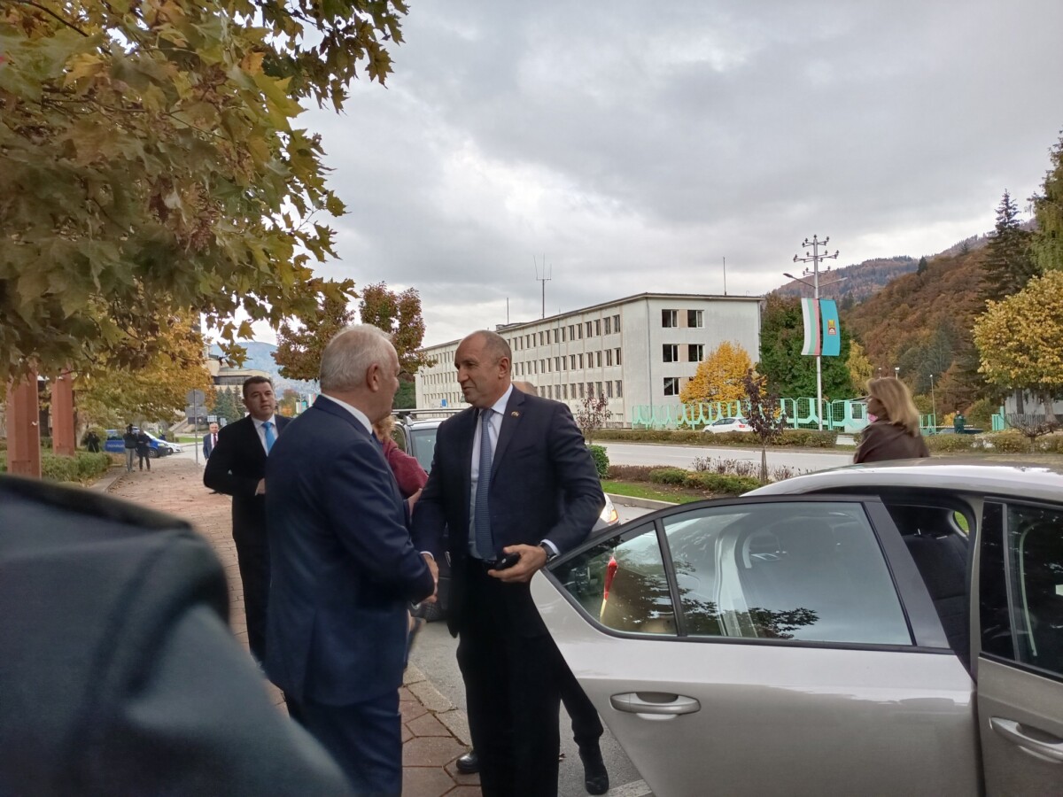 прие на първо четене два от внесените проекти за изменение