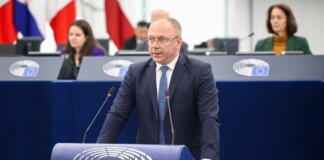 Станислав Стоянов