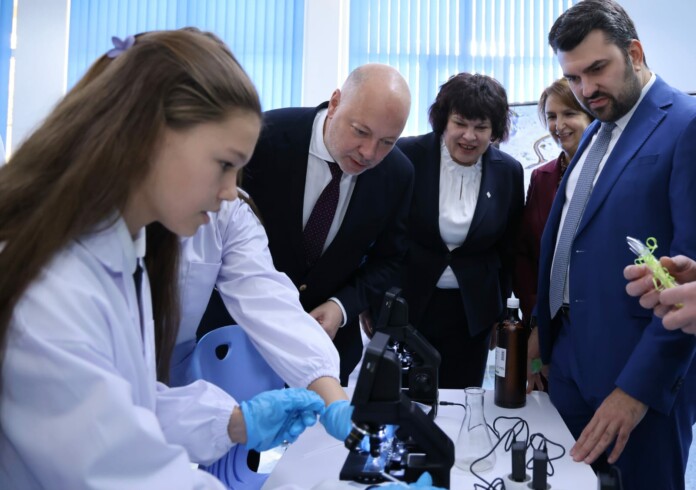 STEM центърът STEM центърът