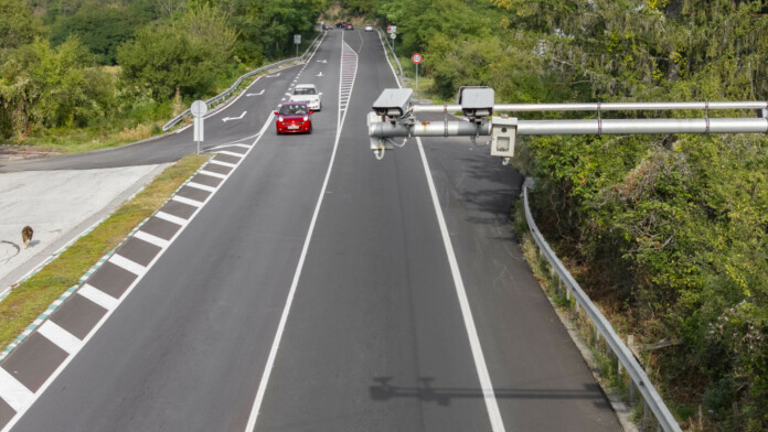 Тол камери за средна скорост Тол камери за средна скорост