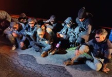 Край Бургас: Пилотна кола, микробус с бежанци и двама молдовци на амфетамин Заловени бежанци край Бургас