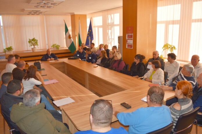 Oбсъждане на готовността на Община Разград за зимния сезон Oбсъждане на готовността на Община Разград за зимния сезон