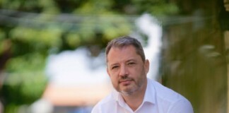 Делян Добрев