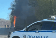 Горящият камион