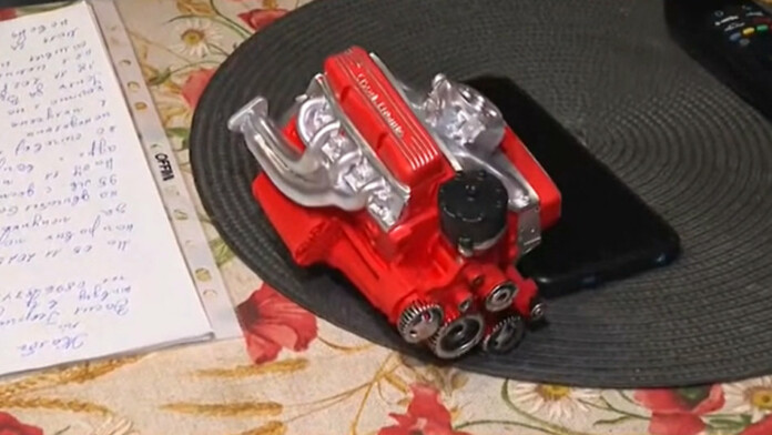 Играчката двигател Играчката двигател