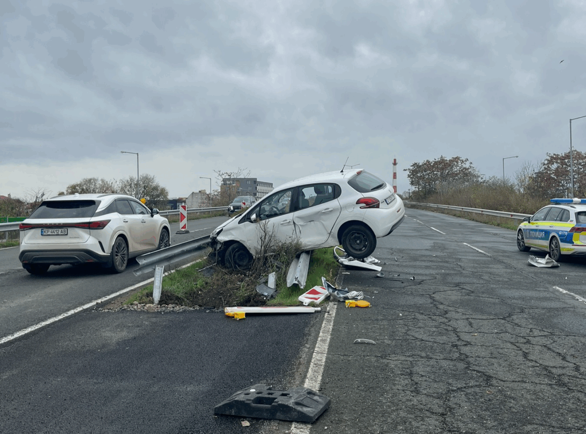 Зрелищна катастрофа е станала на пътя от квартал Сарафово за