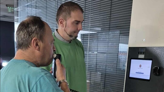 Алкохолен тест и лицево разпознаване - новата бариера срещу грешки по железниците Алкохолен тест и лицево разпознаване - новата бариера срещу грешки по железниците