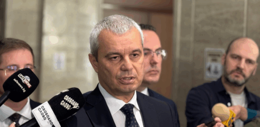 Костадин Костадинов