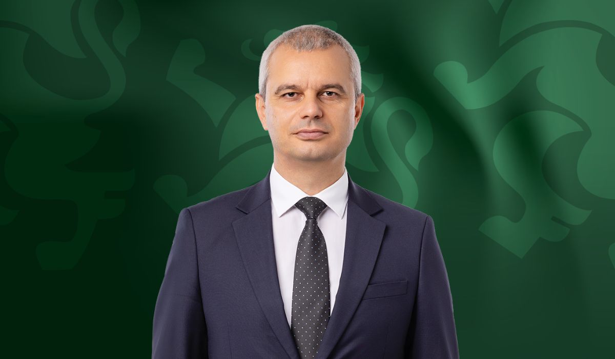 По повод Деня на народните будители председателят на Възраждане –