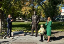 Откриха първия български паметник на Стоян Омарчевски – в Нова Загора Откриването на паметника