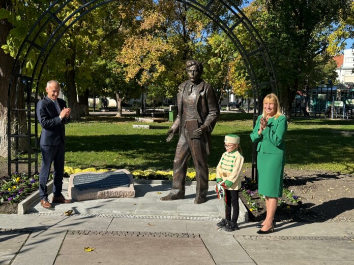 Откриването на паметника