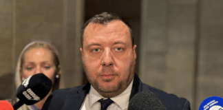 Петър Петров