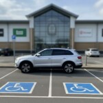 Инвалидни места