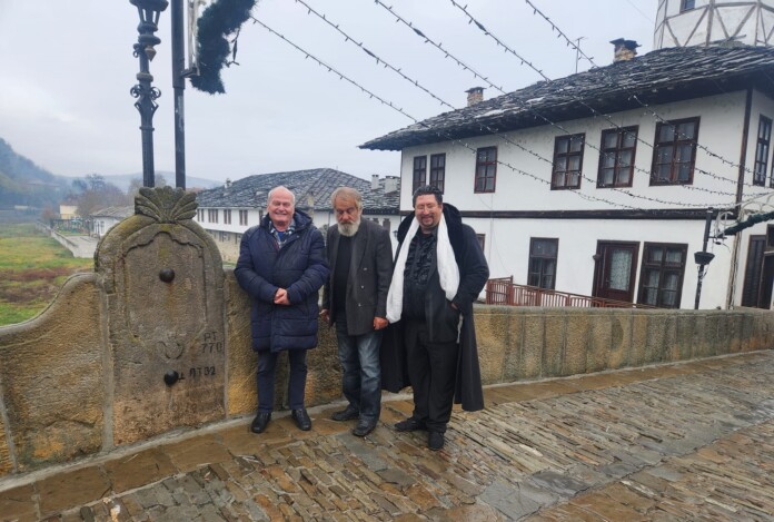 "Приятелите" "Приятелите"