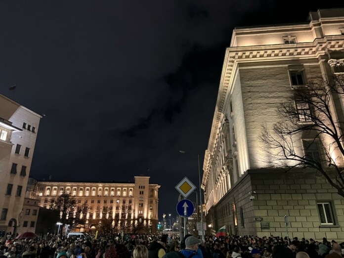 Протестът пред НС Протестът пред НС