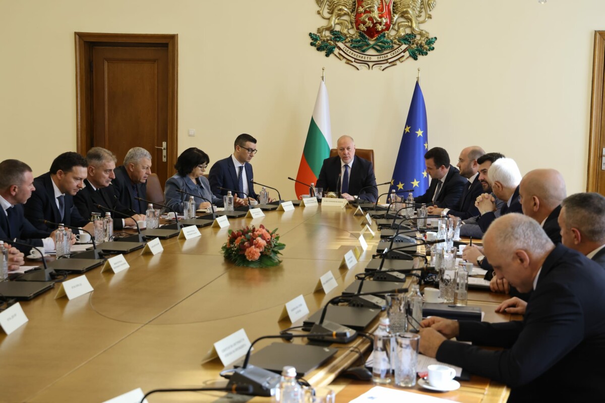 Рафинерията е елемент от критичната инфраструктура за която държавата има