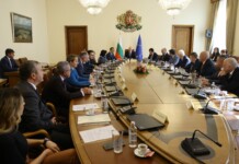 Министърът на икономиката предложи Румен Спецов за особен управител на „Лукойл“ Съветът по сигурността