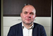 Владислав Панев