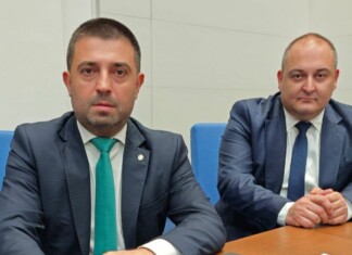 Борис Аладжов и Александър Койчев от "Възраждане"