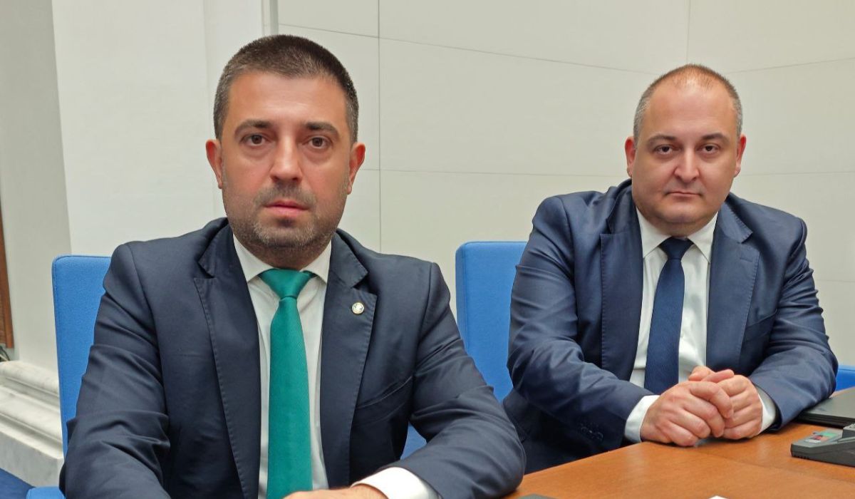Народните представители от Възраждане Александър Койчев и Борис Аладжов заявиха