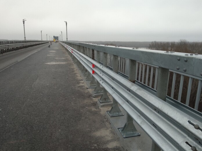 Движението по Дунав мост при Русе