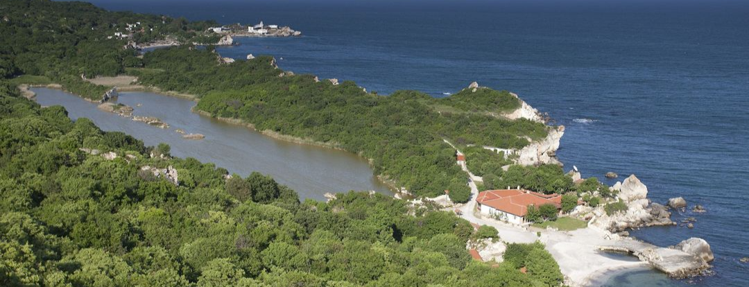 Езерото Наневска тузла разположено на ключовия миграционен маршрут Виа Понтика