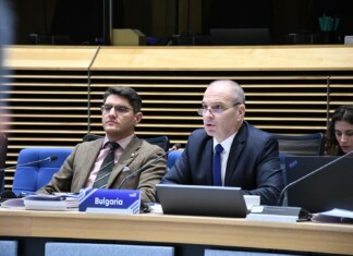 Гроздан Караджов