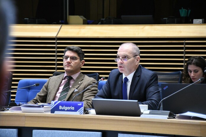 Гроздан Караджов