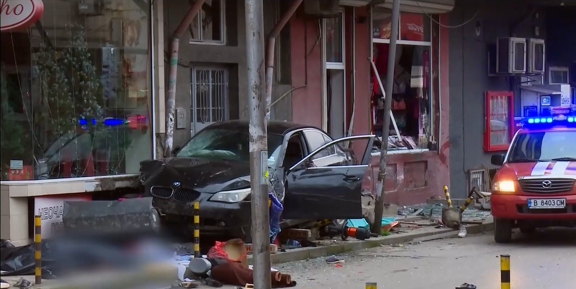 След инцидента движението в централната част на града е затруднено