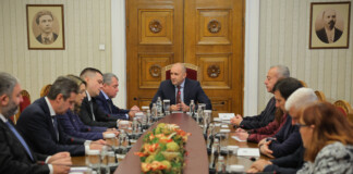 Консултациите с ИТН