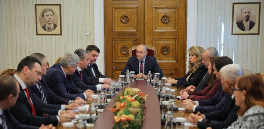 Консултация между президента Румен Радев и БСП