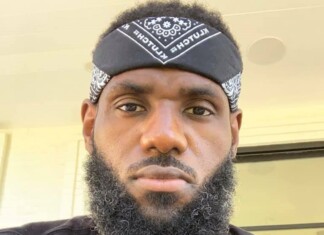 Леброн Джеймс