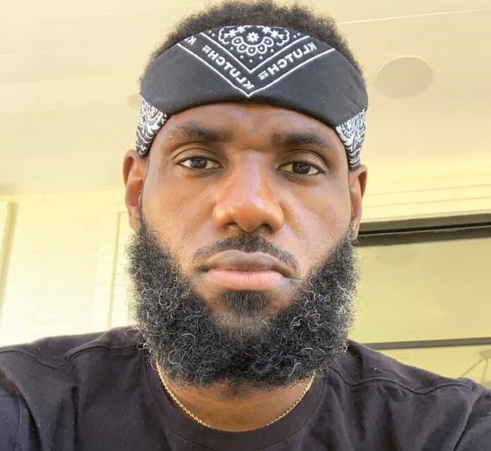 Леброн Джеймс