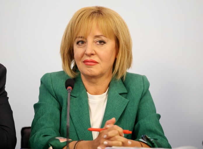 Мая Манолова Мая Манолова