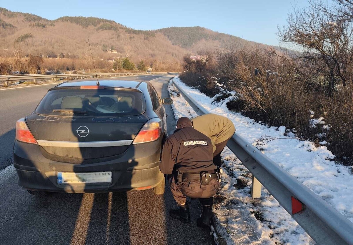 Екип на Зоналното жандармерийско управление в София оказа помощ на