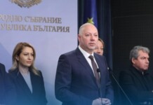 Най-важното през изминалата седмица – Кабинетът „Желязков“ подаде оставка и решение за еврозоната Кабинетът "Желязков" подаде оставка