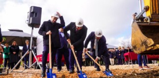 Първата копка