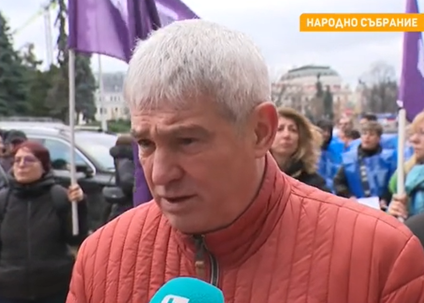 Пламен Димитров Снимка Кадър на bTV
Минути преди началото на заседанието