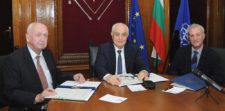 Подписването на КТД