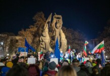 ПП–ДБ иска оставката на кмета на Пловдив заради допусната заплаха за сигурността на десетки хиляди граждани по време на протеста Протестът в Пловдив