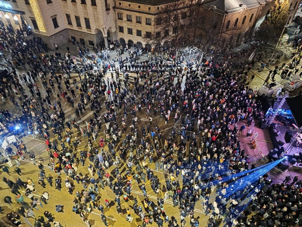 Тази вечер в множество градове в България се провеждат протести