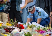 Полицията в Австралия: Стрелецът на плажа Бондай е роден в Индия След нападенията в Австралия